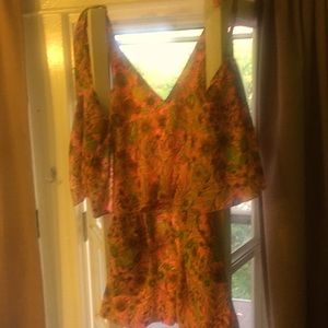 new one piece #4 poliéster shorts up 2 shoulders🧡